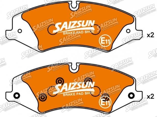 Brake Pad Set:LR015578