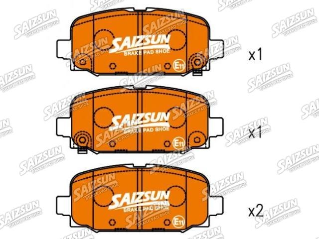 Plaquettes de frein Brake Pad Set:68353597AA